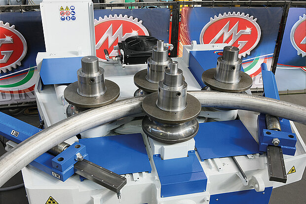 Linearer 4-Walzen Profilbieger