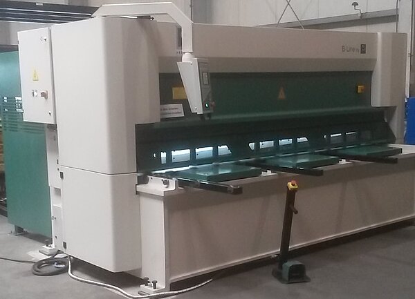 Schwingschnittschere Hezinger-CutLine B10-3000