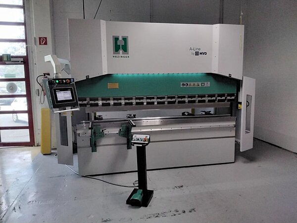 Kantpresse Hezinger-PressLine A135-3100