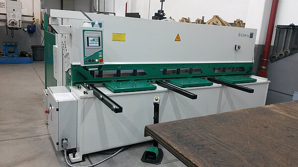 Schwingschnittschere Hezinger-CutLine B06-3000