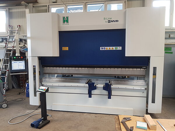 Gesenkbiegepresse Hezinger-PressLine B320-3100