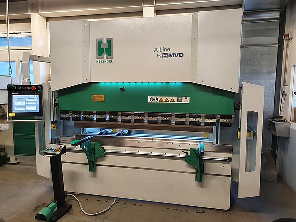 Kantpresse Hezinger-PressLine A100-2100