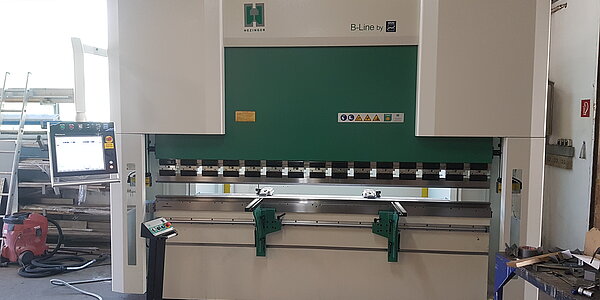 Gesenkbiegepresse Hezinger-PressLine B220-3100