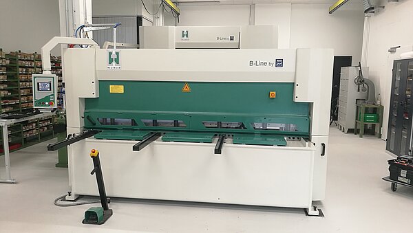 Schwingschnittschere Hezinger-CutLine B06-2600