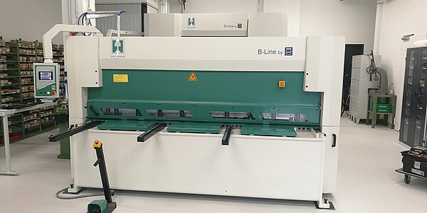 Schwingschnittschere Hezinger-CutLine B06-2600