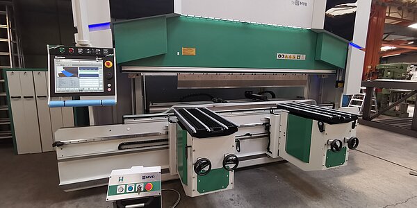 CNC-Abkantpresse Hezinger-PressLine C320-3700