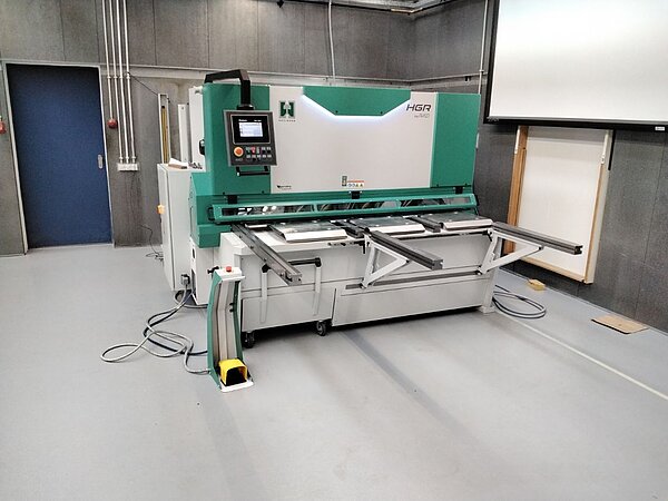 Industrie-Tafelschere Hezinger-CutLine HGR2010